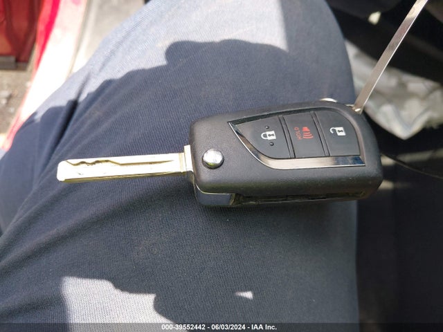 Toyota RAV4 LE 2020 JTMK1RFV0LD055526 Image 11