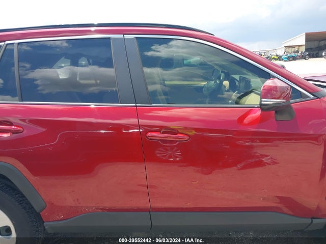 Toyota RAV4 LE 2020 JTMK1RFV0LD055526 Image 13