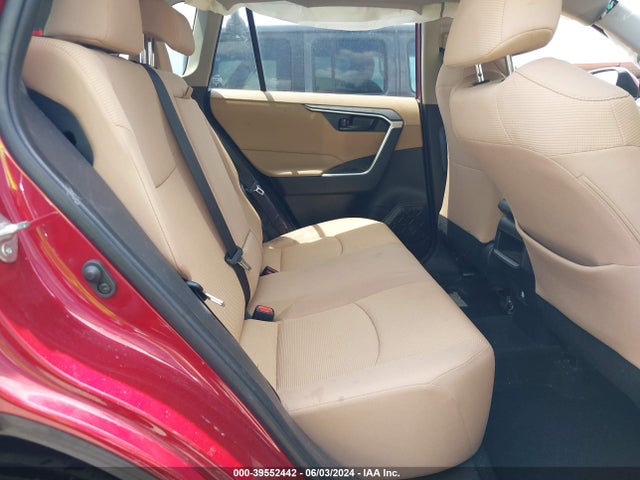 Toyota RAV4 LE 2020 JTMK1RFV0LD055526 Image 8