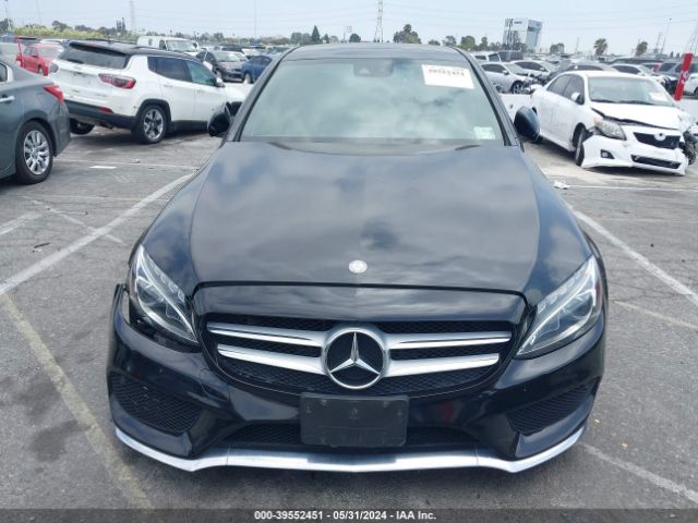 55SWF4JB3GU150212 Mercedes-Benz C 300 Luxury/sport