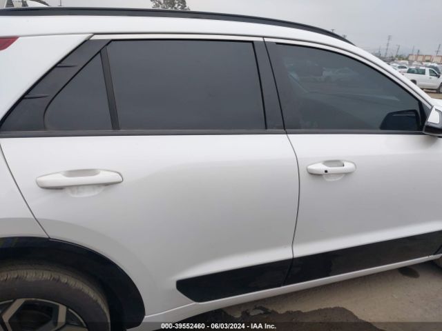 KNDCR3LE7P5043548 KIA Niro Ex Touring