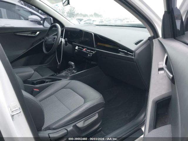 KNDCR3LE7P5043548 KIA Niro Ex Touring