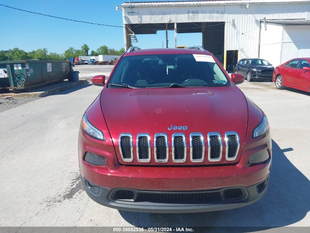 1C4PJMCS9HW590935 Jeep Cherokee Latitude 4x4