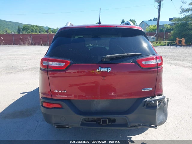 1C4PJMCS9HW590935 Jeep Cherokee Latitude 4x4