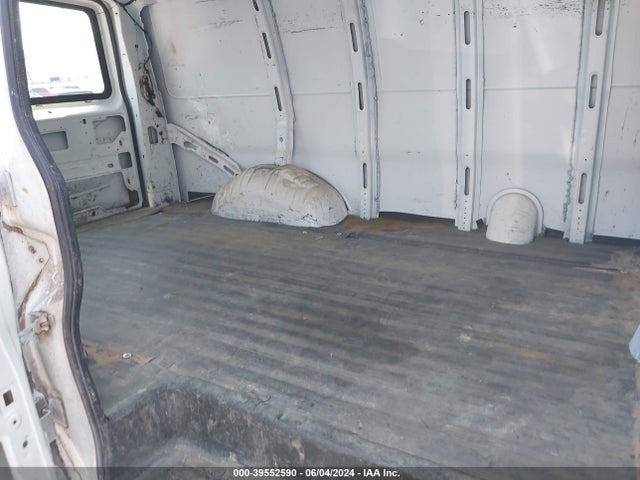 Chevrolet Express 2500 Work Van 2017 1GCWGAFF9H1131120 Image 8