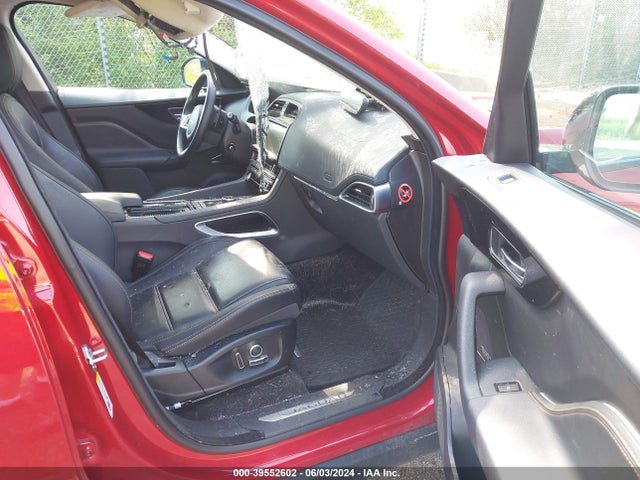 2019 JAGUAR F-PACE SADCK2FXXKA351877 Photo 4