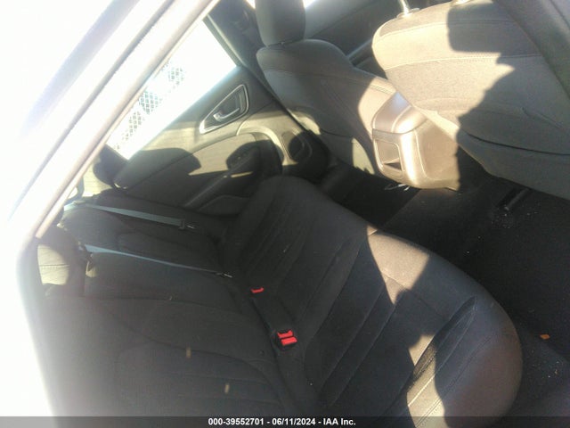 Chrysler 200 Limited 2017 1C3CCCAB3HN512344 Image 8