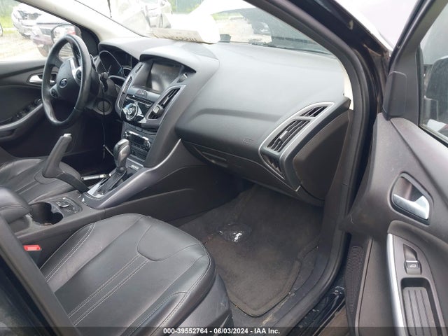Ford Focus Titanium 2014 1FADP3J29EL291527 Image 5