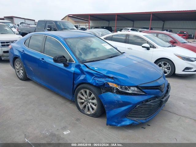 Toyota CAMRY LE 2019 4T1B11HK7KU268777 main image