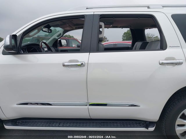 Toyota Sequoia Platinum 2018 5TDDY5G13JS164699 Image 14