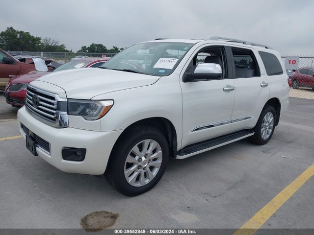 Toyota Sequoia Platinum 2018 5TDDY5G13JS164699 Image 2