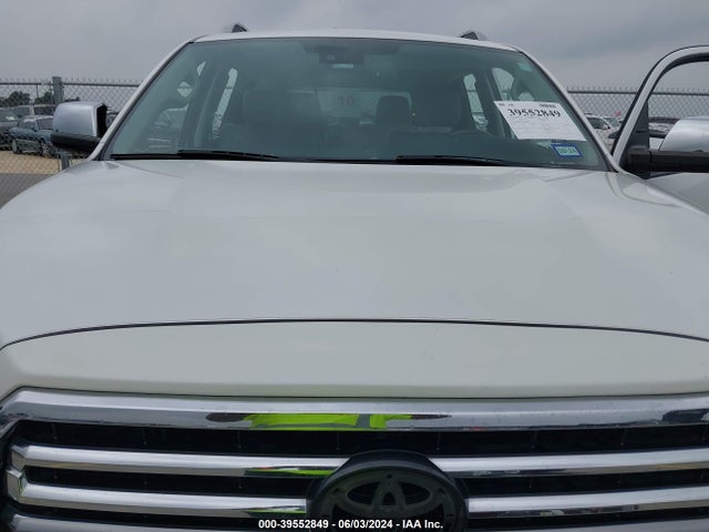 Toyota Sequoia Platinum 2018 5TDDY5G13JS164699 Image 6