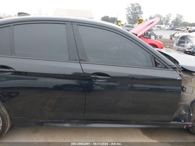 WBA13AG01PCM39172 BMW 530e