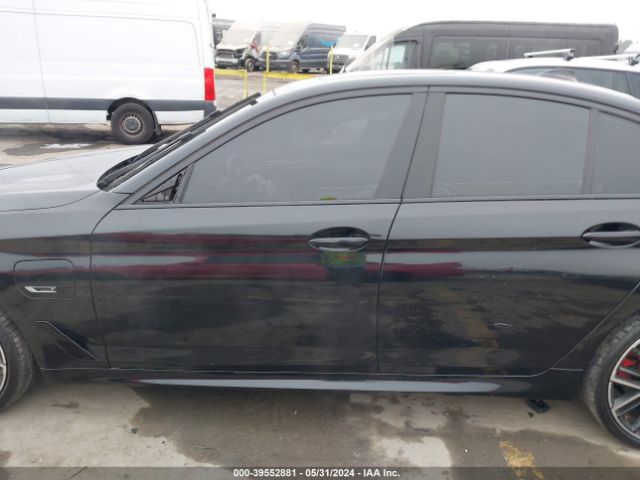 WBA13AG01PCM39172 BMW 530e