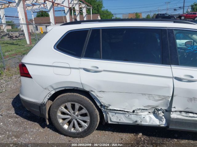 3VV3B7AX5JM082514 Volkswagen Tiguan 2.0t Se/2.0t Sel