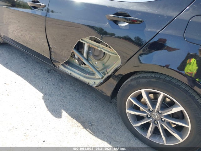 19UUB1F57JA005438 Acura Tlx Tech Pkg