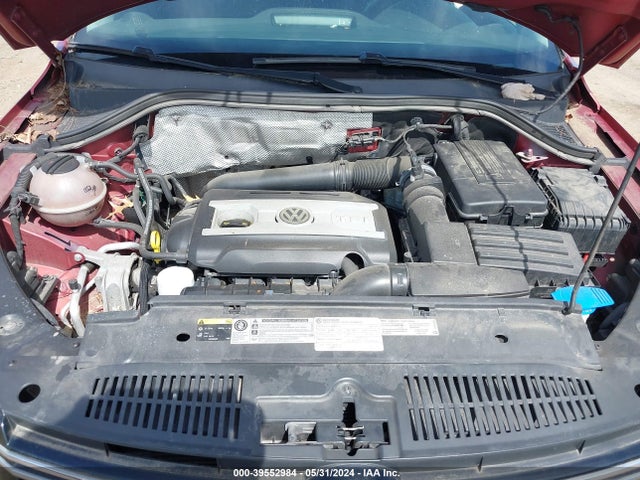 WVGAV7AX9FW114722 Volkswagen TIGUAN S