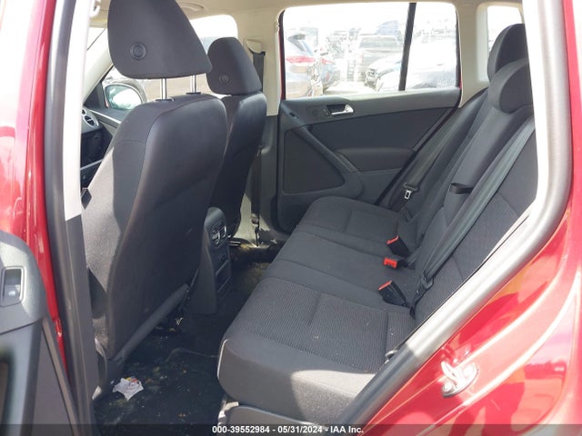 WVGAV7AX9FW114722 Volkswagen TIGUAN S