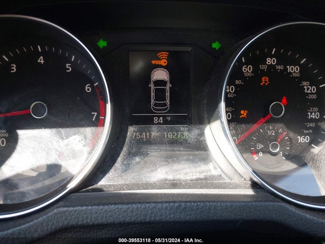 1VWBT7A33HC061027 Volkswagen Passat 1.8t Se