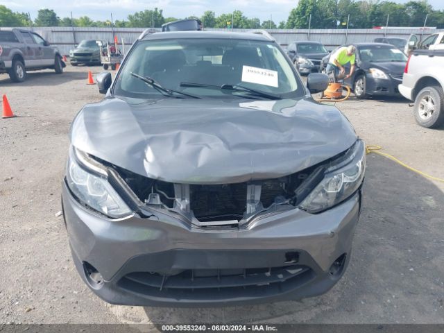 JN1BJ1CP9JW165180 Nissan Rogue Sport Sv