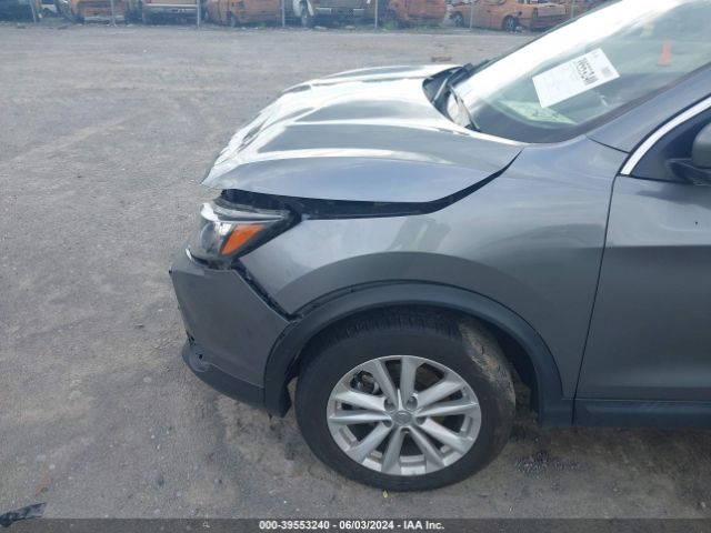 JN1BJ1CP9JW165180 Nissan Rogue Sport Sv