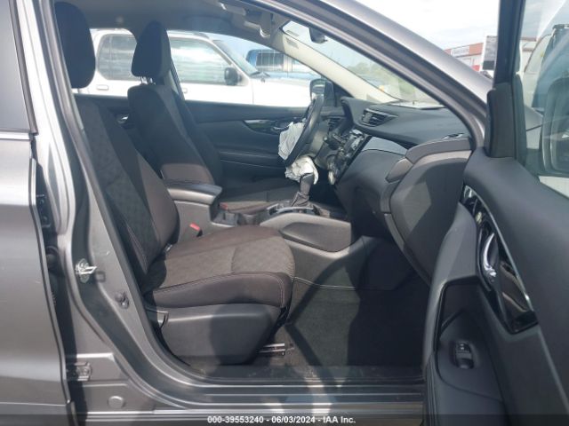 JN1BJ1CP9JW165180 Nissan Rogue Sport Sv