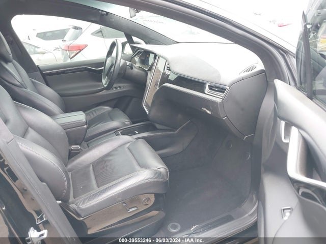 2016 TESLA MODEL X 5YJXCBE41GF001232 Photo 4