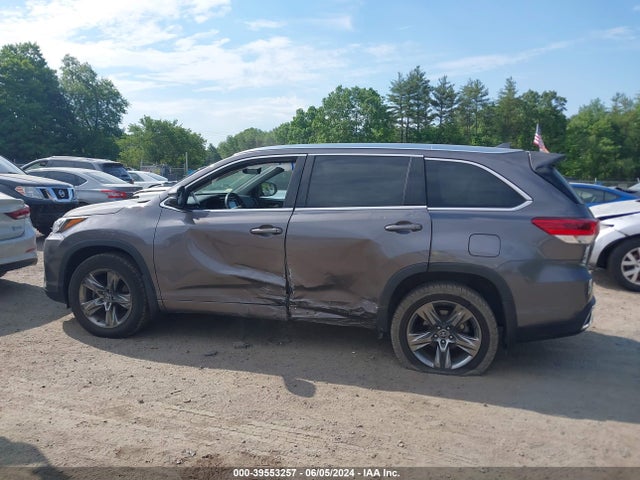 Toyota Highlander Limited Platinum 2018 5TDDZRFH2JS805490 Image 14