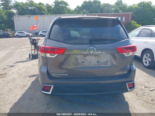 Toyota Highlander Limited Platinum 2018 5TDDZRFH2JS805490 Image 16