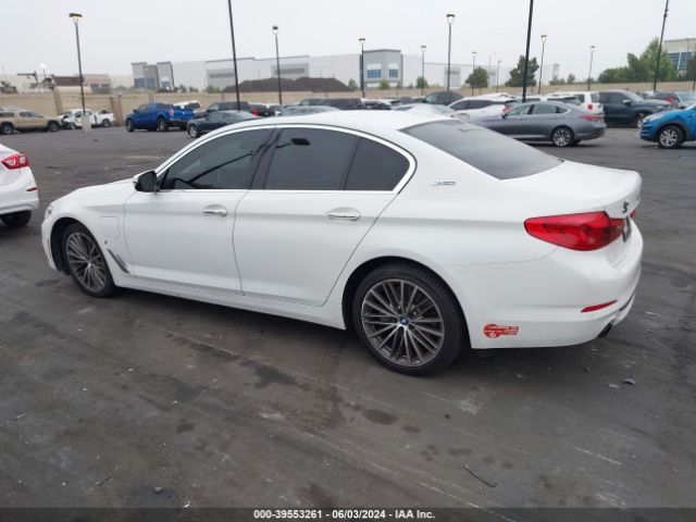 WBAJA9C5XJB251205 BMW 530e Iperformance