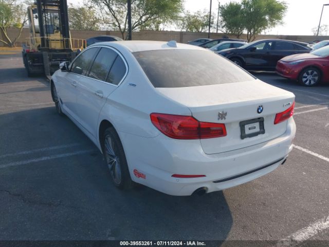 WBAJA9C5XJB251205 BMW 530e Iperformance