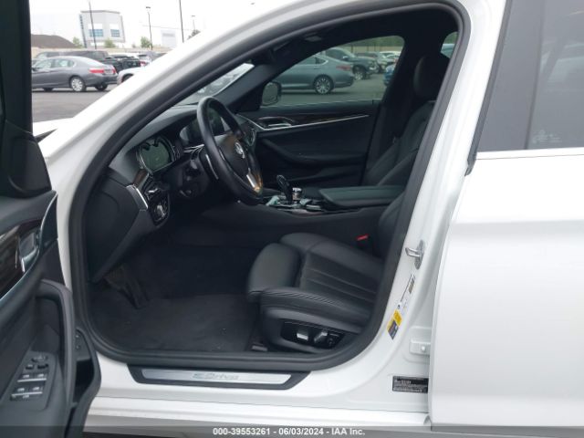 WBAJA9C5XJB251205 BMW 530e Iperformance
