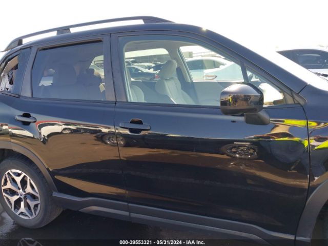 JF2SKAEC3KH517519 Subaru Forester Premium