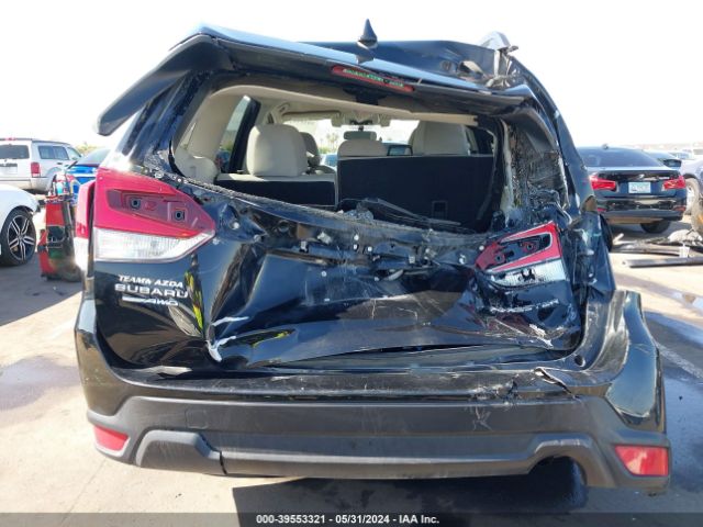 JF2SKAEC3KH517519 Subaru Forester Premium