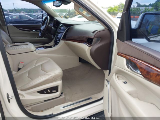 1GYS4SKJ9FR704615 Cadillac Escalade Esv Luxury
