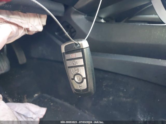 3FA6P0CD8KR252768 Ford FUSION SEL