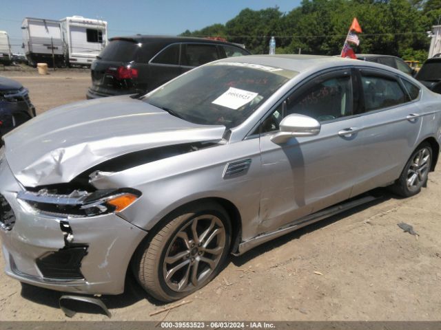 3FA6P0CD8KR252768 Ford FUSION SEL