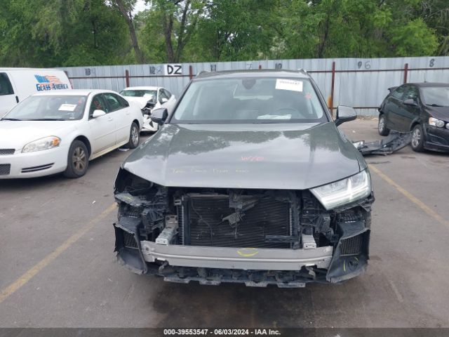 WA1VAAF7XJD019544 Audi Q7 3.0t Premium