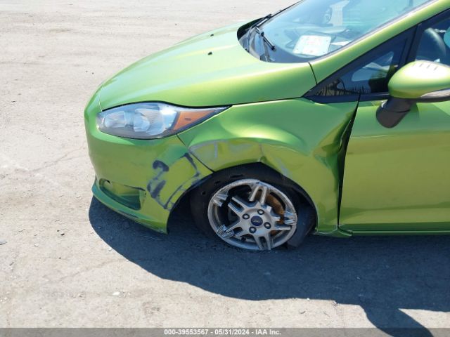 3FADP4BJ1JM109128 Ford FIESTA SE