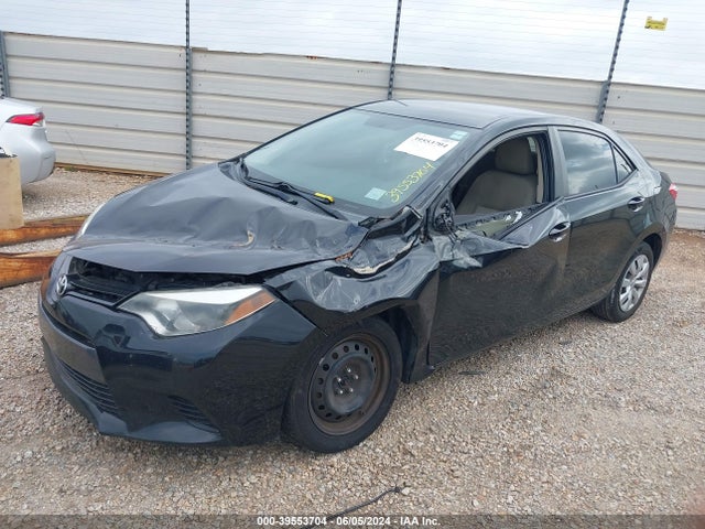 Toyota COROLLA LE 2016 5YFBURHE5GP568956 Image 2