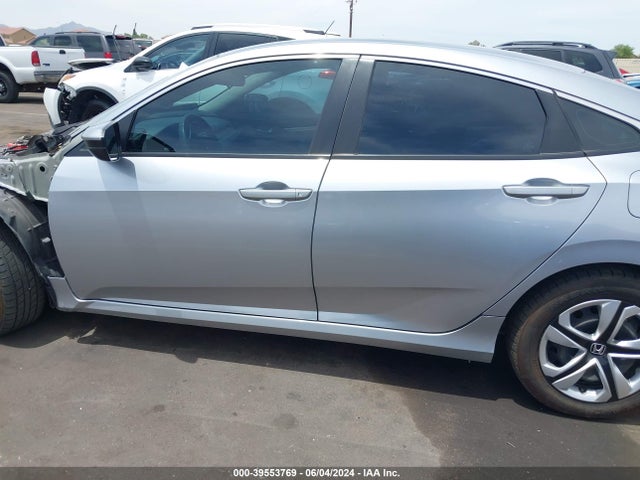39553769 :رقم المزاد ، 19XFC2F61HE008586 vin ، 2017 Honda Civic Lx مزاد بيع