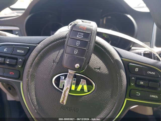 5XXGT4L39GG083584 KIA Optima Lx