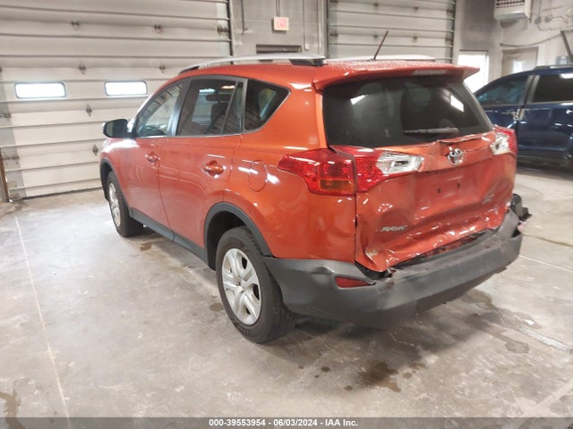 Toyota RAV4 LE 2015 JTMBFREV9FJ050981 Image 3