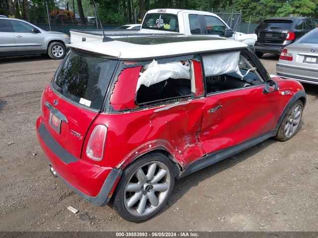 2006 MINI COOPER S WMWRE33596TL16308 Photo 3