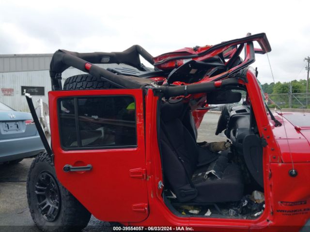 1C4BJWDG1EL118158 Jeep Wrangler Unlimited Sport