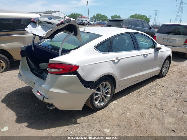 Ford FUSION SE 2019 3FA6P0HDXKR249024 Image 4