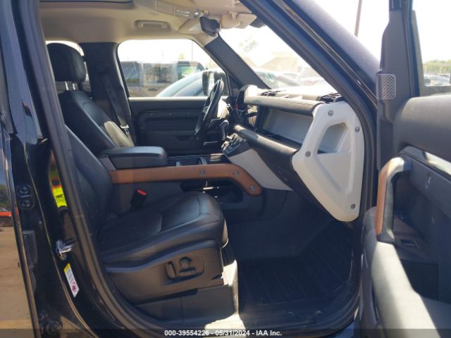 SALEJEEX1L2018112 Land Rover Defender 110 S