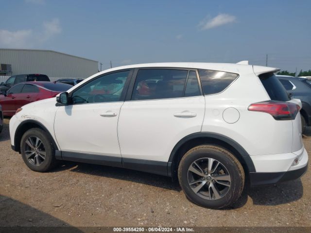 2T3WFREV3JW475897 Toyota Rav4 Xle