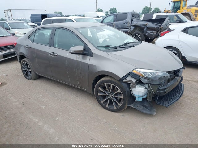 Toyota COROLLA SE 2017 5YFBURHE1HP579650 Image 1