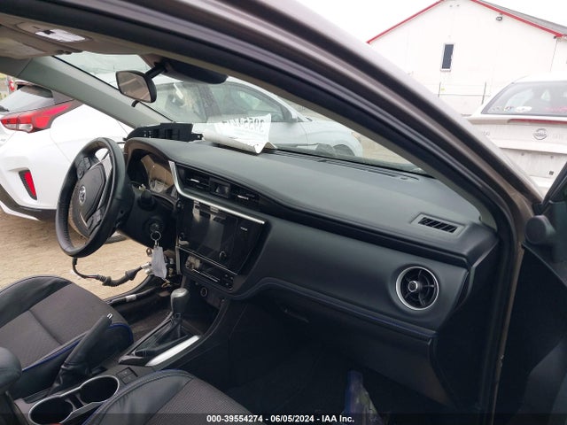 Toyota COROLLA SE 2017 5YFBURHE1HP579650 Image 5
